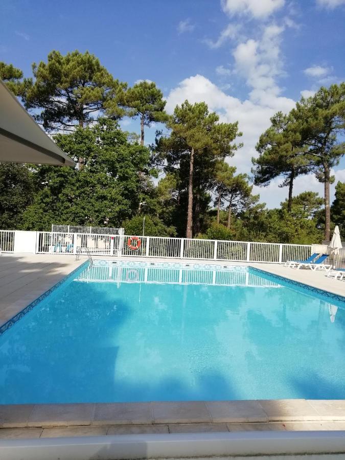 Les Grands Pins Apartment Карканс Екстериор снимка